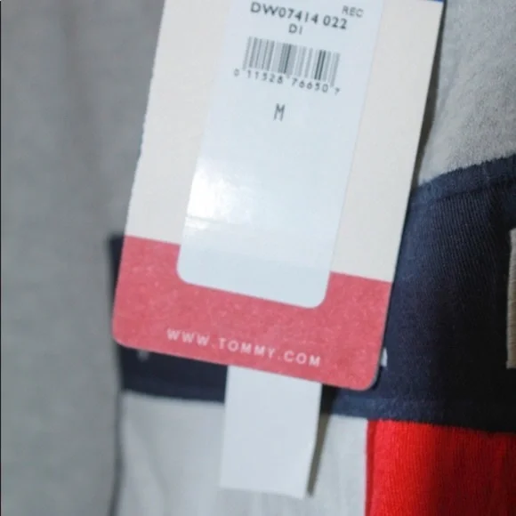 MUST GO ‼️Brand New Tommy Jean Sweater. Read Description 👇 - Picture 5 of 5